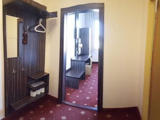Bruntál Hotel Montenegro מראה חיצוני תמונה