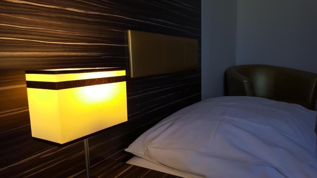 Bruntál Hotel Montenegro מראה חיצוני תמונה