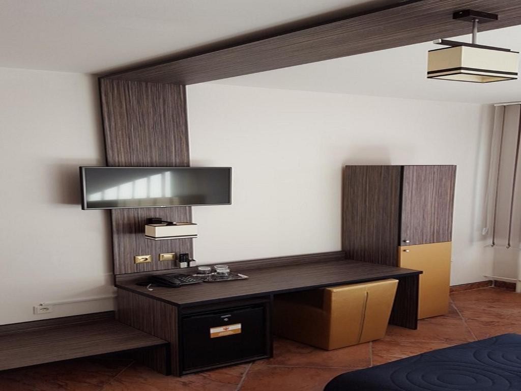 Bruntál Hotel Montenegro מראה חיצוני תמונה