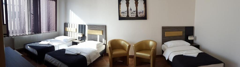 Bruntál Hotel Montenegro מראה חיצוני תמונה